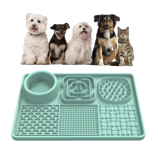 All in One Dog Lick Mats Rectangle Dog Slow Feeder Mat Eco Friendly With Suction Cups